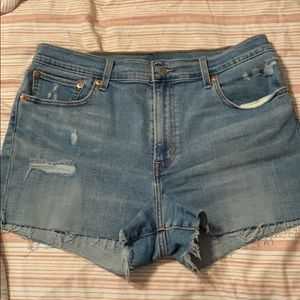 Women’s Levi Shorts